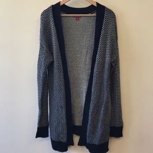 Black / White Knit Sweater